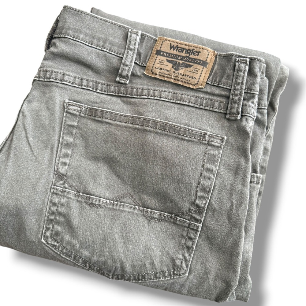 Wrangler Men Straight Fit‎ 38x32 (38x31) Premium Quality Gray Cotton Blend Jeans